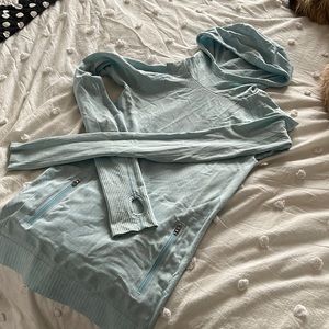 Lululemon hooded vent tech long sleeve